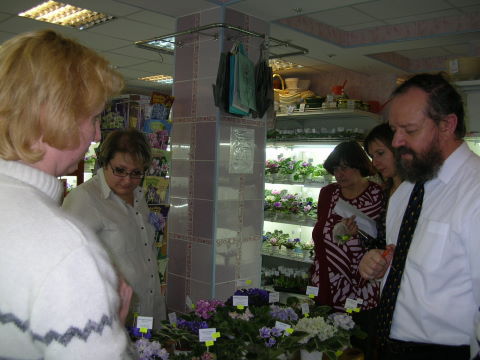 DSCN6844 - Судьи осматривают номинантов.jpg